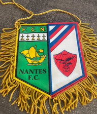 petit fanion )) FC NANTES V