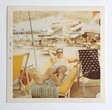 Homme repos sieste transat