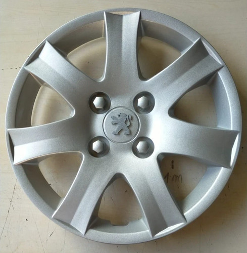 Lot enjoliveurs peugeot - lot,