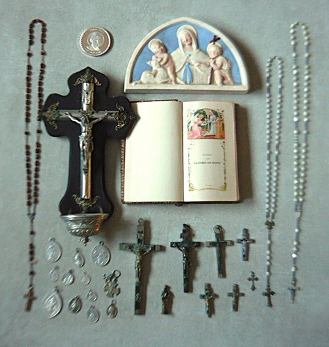 Lot objet religieux - lot, médailles
