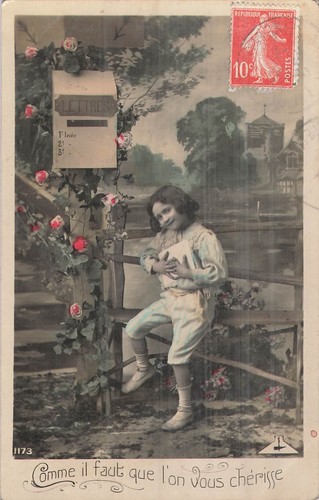 Enfant sur barriere - barriere, boite