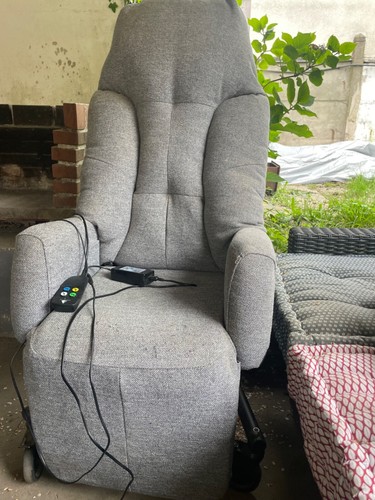 Fauteuil massant gris - fauteuil,