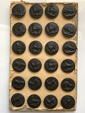 Lot de 24 boutons anciens 16