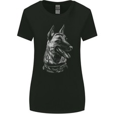 Un T-Shirt Femme À Coupe