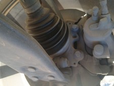 MOYEU DE ROUE AVANT GAUCHE /