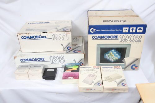 Commodore 128 monitor 1902 - 128,