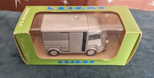 Petite voiture eligor 1300 - petite, en