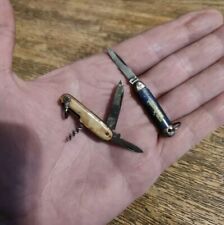 2 couteaux miniatures /