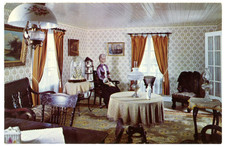 Le Salon du Dr C Marignon Village de Séraphin 1967-99 STE-ADÈLE Quebec Canada