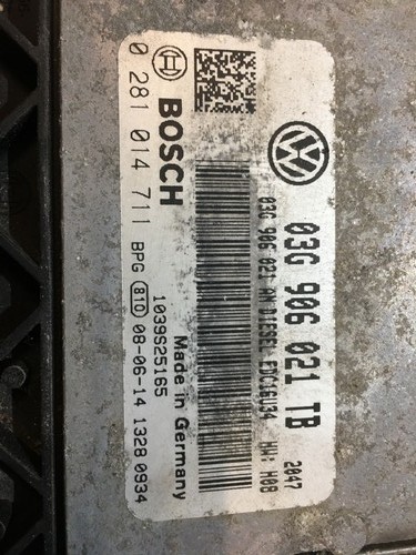 Calculateur moteur skoda - calculateur,