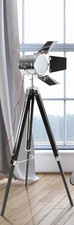Lampadaire à trépied type