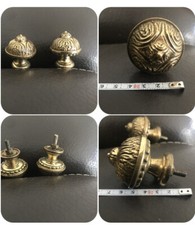 Paire d’anciens boutons