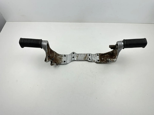 Platine repose pieds - platine, suzuki