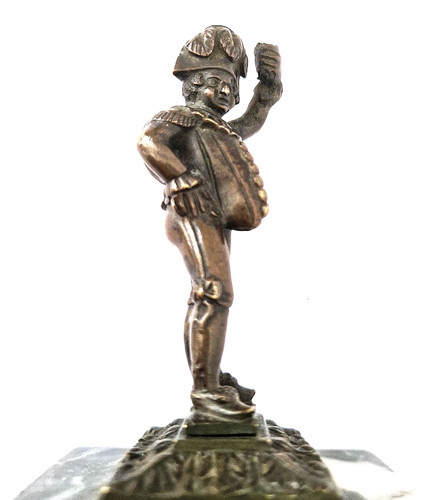 Petit bronze xixème sur socle - petit,
