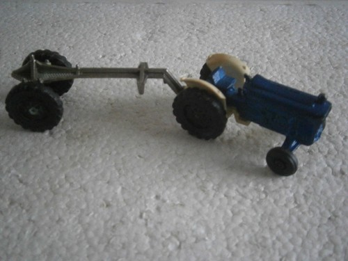 Jouet ancien tracteur - jouet,
