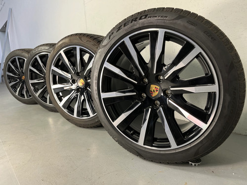 Porsche taycan pouces - porsche,