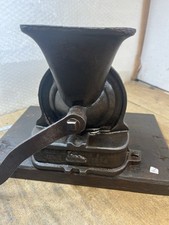 Martin countertop coffee grinder tool No.3 cast iron.