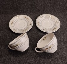 2 Tasses + Soucoupes à Thé