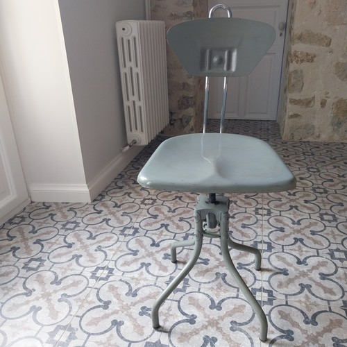 Chaise pivotante ajustable - chaise,