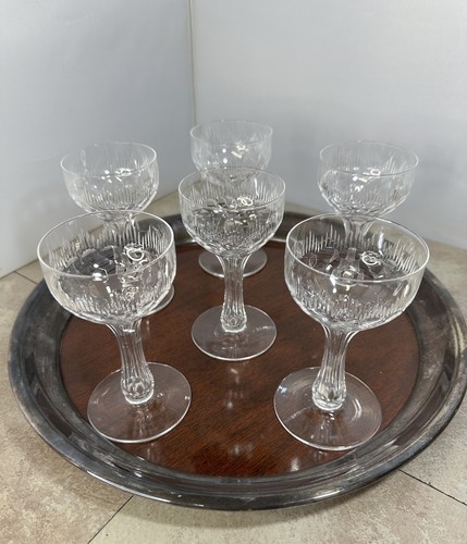 Clear cut crystal liquor - cut,