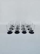 12 Petits Gobelets En Verre