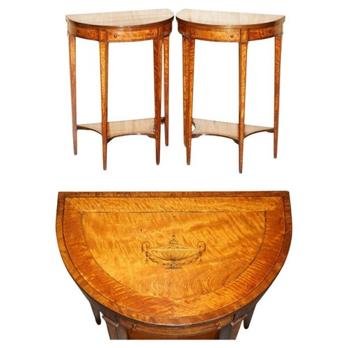 Important pair museum - pair,