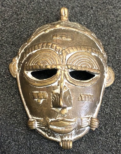 Pendentif masque diminutif