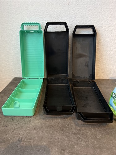 Lot boite plastique k7 - plastique,