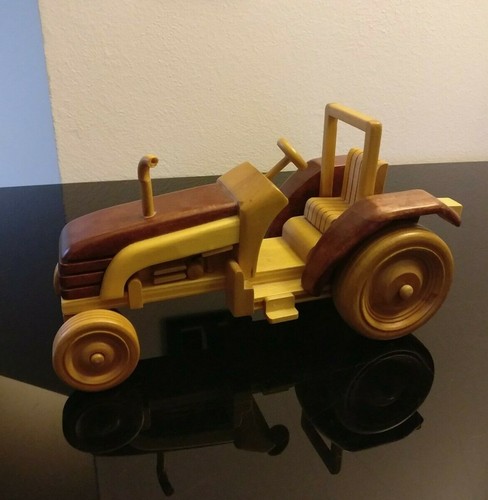 Tracteur bois jouet - en,