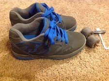 HEELYS BOYS SHOES SIZE 4