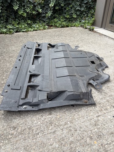 Cache protection sous - cache, moteur