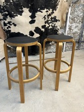 Paire de tabourets de bar