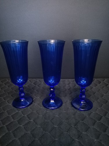 Lot verres à - verres, champagne