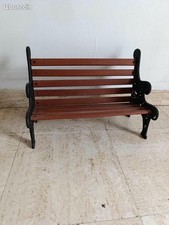 Petit banc à poupee en bois
