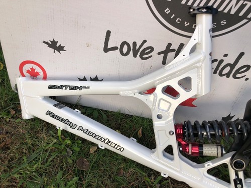 Cadre vtt rocky mountain - 26",