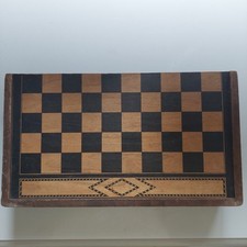 Ancienne boite en bois à jeu