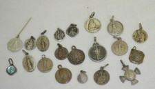 Lot de 20 Médailles