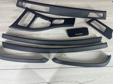 Jeu de pièces de garniture