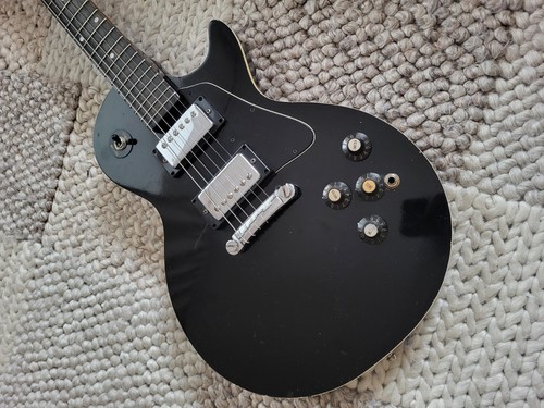 Ancienne guitare guitar - ancienne, e-guitare