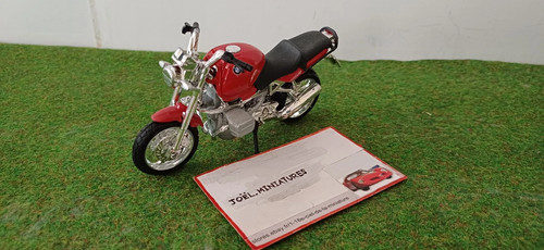 Moto bmw 1100 rouge - r,