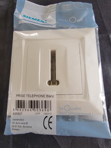 Prise téléphone blanc - téléphone,