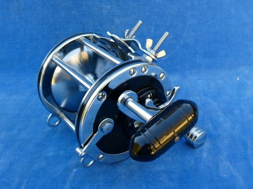 Superbe top moulinet ancien - superbe,