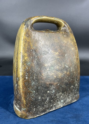Ancienne cloche vache en - ancienne, de