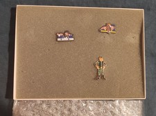 Tuniques Bleues 3 Pin's Rares