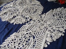 2 NAPPERONS CROCHET ANNE 30/40