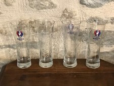 Lot 4 verres à bière