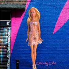 2009 Barbie Style Salon Playset #N6889 Barbie Doll Only - Restyled Rubber Legs