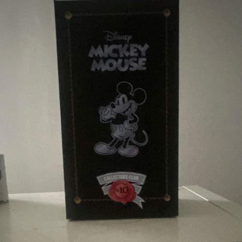 Disney mickey mouse figurine - mouse,