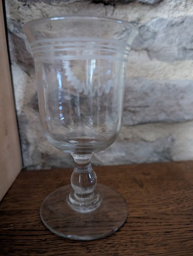 Ancien verre vin gravé la - gravé,