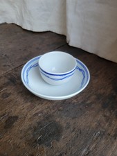 Tasse à thé et soucoupe
